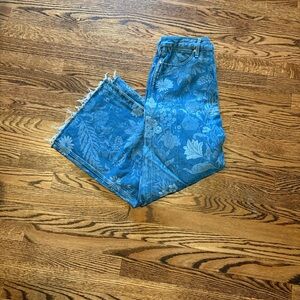 Wrangler Blue Floral Women's Cropped Jeans